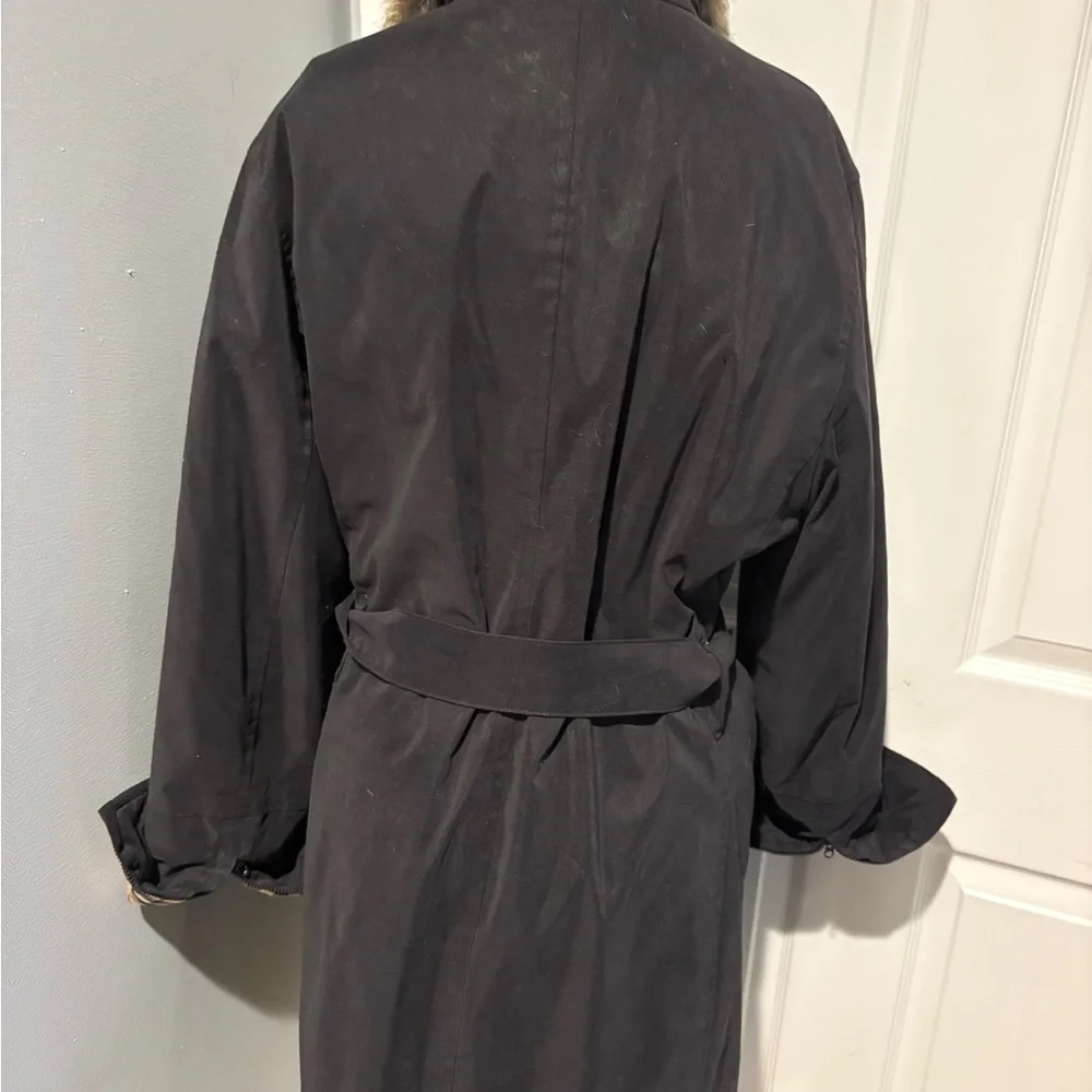 Women’s Burberry Black Trench Coat with Fur Trim Collar Nova Check Cuffs S/XL - Picture 10 of 16